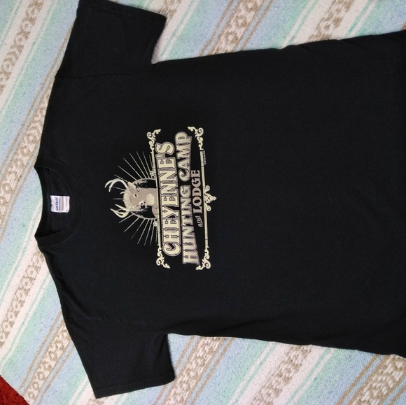 CHEYENNES HUNTING CAMP GRAPHIC TEE SHIRT BLACK MED - Picture 11 of 15